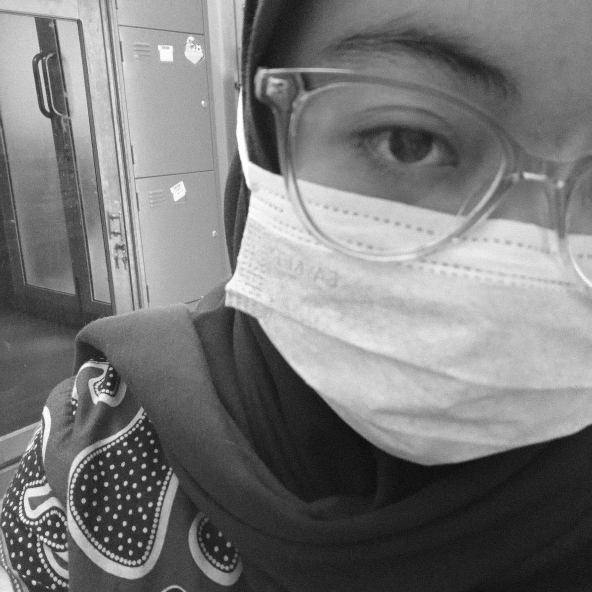 syyaaally's tweet photo. paagi-pagii sudah bertugas https://t.co/Rg2b3kZSRt