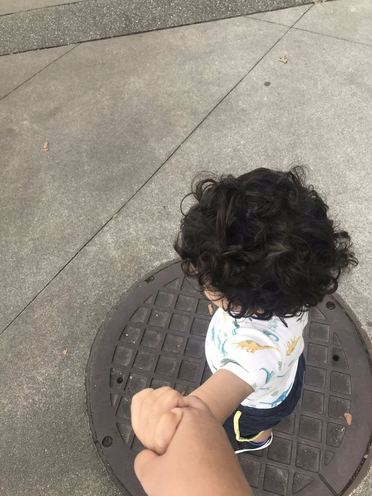 Mizzyfuska's tweet photo. Una pequeña salida con Darién 🌱 https://t.co/pks5cHgyqV