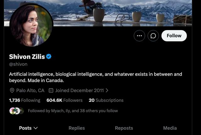 DavMfs's tweet photo. @TruthSeeker28_ @shivon She fixed the bio? So confirmed hack, crazy https://t.co/Q1rtjGj9n9