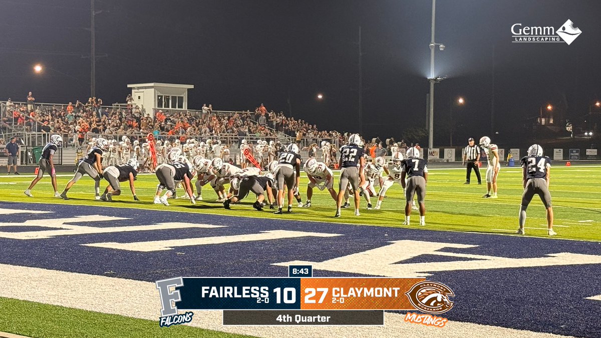 AthleticFalcons's tweet photo. 4th Quarter Update: Fairless Falcons 10 - Claymont Mustangs 27! #SOAR #GoFalconsGo https://t.co/GoT1caXRiW