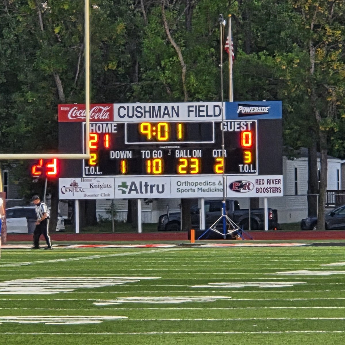 CoachBradyButt's tweet photo. Friday night lights in the great state of North Dakota @JimmieFootball https://t.co/C0VWOTkDTh