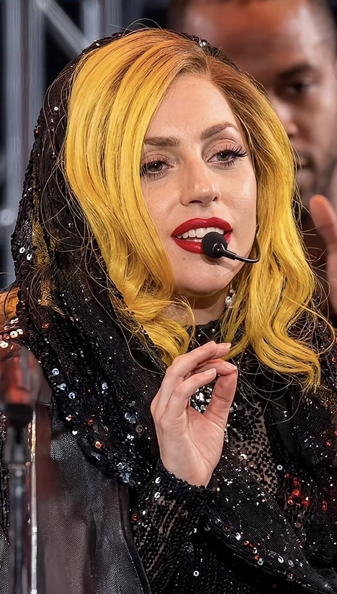 ARTPOPglamour's tweet photo. Gaga em 4k https://t.co/MqpvNFLbzB