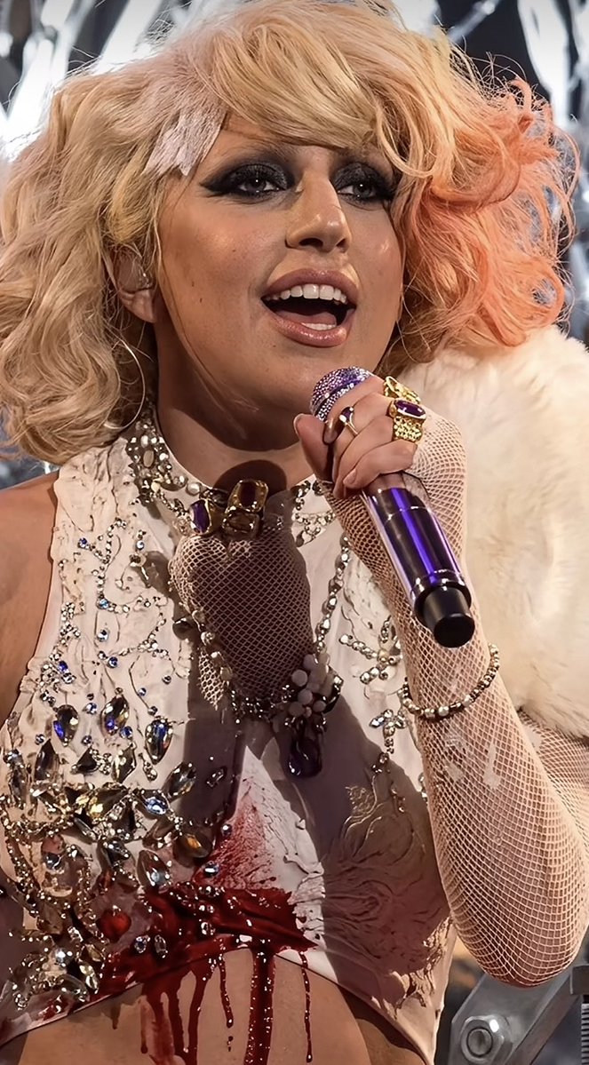 ARTPOPglamour's tweet photo. Gaga em 4k https://t.co/MqpvNFLbzB