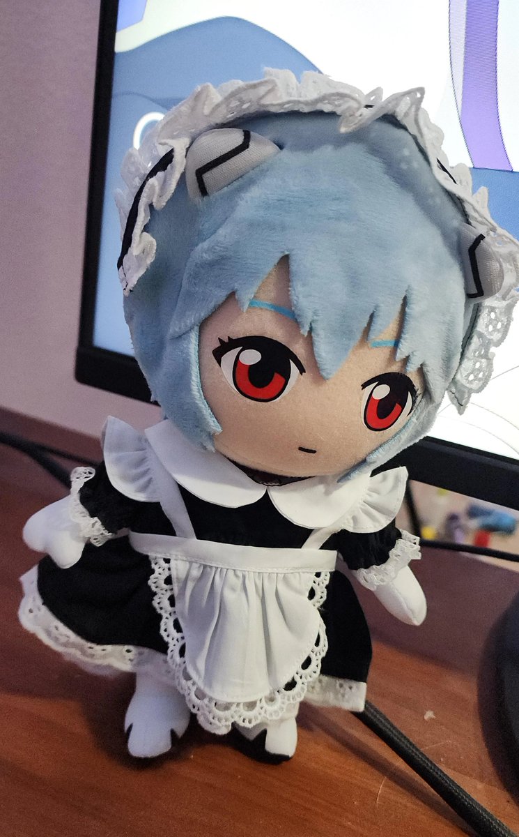 lukyonn's tweet photo. メイドさん https://t.co/xw5ccCLKki
