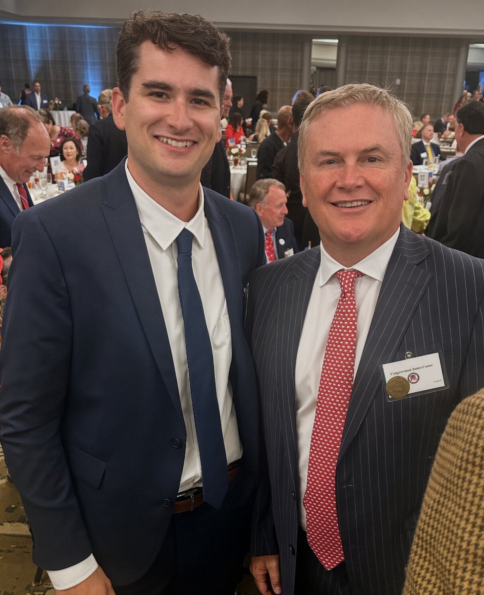 AFPKentucky's tweet photo. AFP-KY had the pleasure of seeing Congressman Comer out and about in Kentucky!

We appreciate his work on behalf of Kentucky’s 1st District and his efforts in Washington. We look forward to partnering with him in the future https://t.co/GzmhrhnZnJ