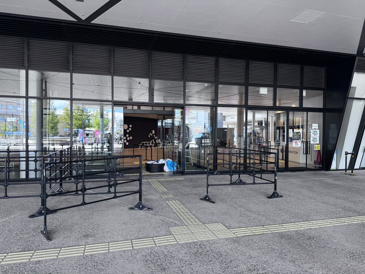 SagaBallooners's tweet photo. 【お知らせ】今シーズンより、1階席の方は1階より、2階席の方は2階からの入場となりますので、お間違えのないように、ご注意ください🙇🏻‍♀️🙏🏻

さらに、応援席と1日通し券入場レーン異なります⚠️常に入場口にはスタッフがらおりますので、スタッフの指示に従って、ご入場ください🤝🏻🎈

#佐賀バルーナーズ https://t.co/xFaZ6UoitZ