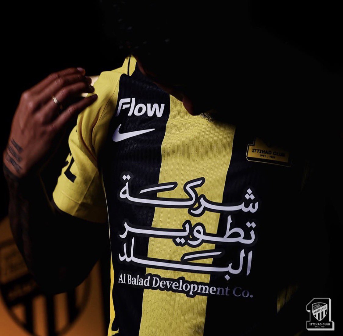 worldRios5's tweet photo. 🧵 | ريتشارد ريوس 🇨🇴🟡⚫️

من ملاعب الفوتسال في كولومبيا إلى البرازيل ثم بالميراس وبنفيكا.. وأخيرًا إلى #الاتحاد 

المركز: محور / وسط دفاعي
القدم: اليمنى
الطول: 1.85م
العمر: 26 سنة
النادي: الاتحاد — معارًا من بنفيكا https://t.co/IwOALiJ2Cg