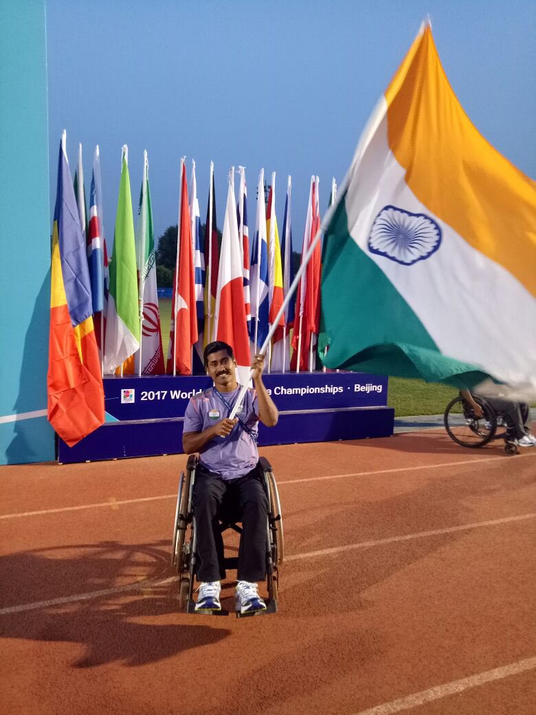 IaSouthern's tweet photo. #StoriesOfGrit | Unbroken Spirit, Unlimited Possibilities

When circumstances changed his path, a soldier’s resolve remained unshaken—proving that grit, courage and determination can overcome even the toughest battles.

For Lt Col Sahil Gautam, alumnus of NDA and IMA and an officer of the Armoured Corps, a life-altering spinal cord injury following a major accident changed the course of his journey 13 years ago. 

Yet, he refused to let circumstances define his future. What others saw as a wheelchair, he embraced as a “Will Chair”—a symbol of his resolve to adapt, overcome and excel.

After years of rehabilitation at Military Hospital #Khadki, he found a new arena to channel his fighting spirit—Sports. 

Taking up Archery in 2016, he transformed adversity into achievement through relentless effort, discipline and an unwavering will to excel. Competing against able-bodied archers, he demonstrated that determination knows no barriers. He went on to win a Silver and Bronze at the Para Archery Nationals, became the first Para Archer from the Tri-Services, and represented #India at the World Para Archery Championship 2017 in Beijing.

Later transitioning to Pistol Shooting, he continues to excel as a National-level Air Pistol player.

Beyond sport, he embraces life with positivity—participating in marathons, crafting wooden aeroplanes, delivering motivational talks and pursuing his passion for reading.

Lt Col Sahil Gautam’s journey is a powerful reminder: circumstances may alter the path, but an indomitable spirit decides the destination.

#IndianArmy 
#SouthernCommand
@adgpi
@PRODefPune