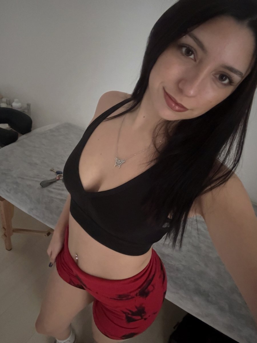 vibeluna97's tweet photo. just some sweet snaps 📸✨ https://t.co/z4y2RFjPvl