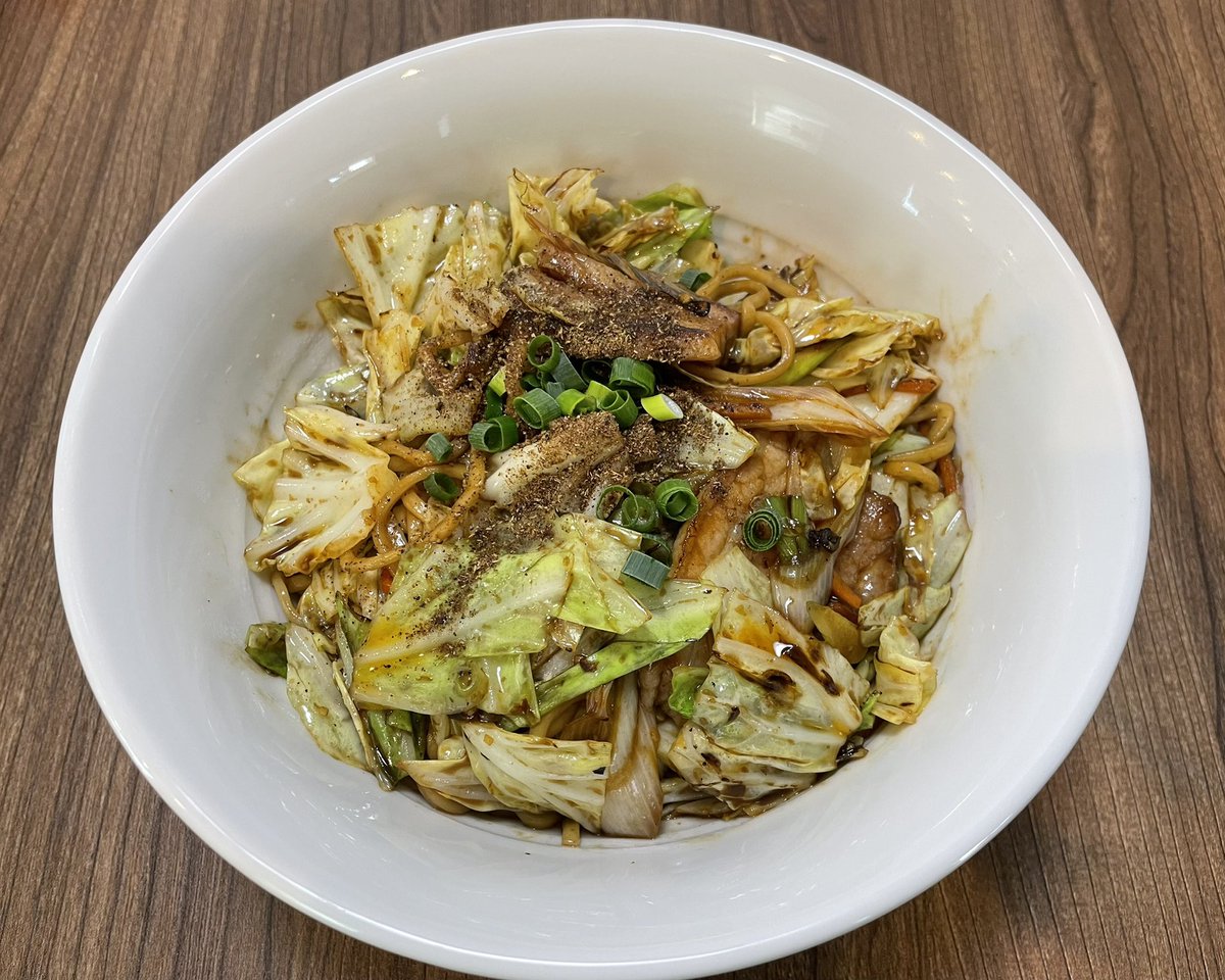 hishio_matusiro's tweet photo. 9/5(土)
11:30〜14:30ラストオーダー

本日の限定
『回鍋肉麺〜清湯付き〜』
【押さないでください】のボタンです。¥1400
無くなり次第終了

『冷やし担々』¥1400
無くなり次第終了

『チキンカレーごはん』¥500 https://t.co/JtHMfvDiBA