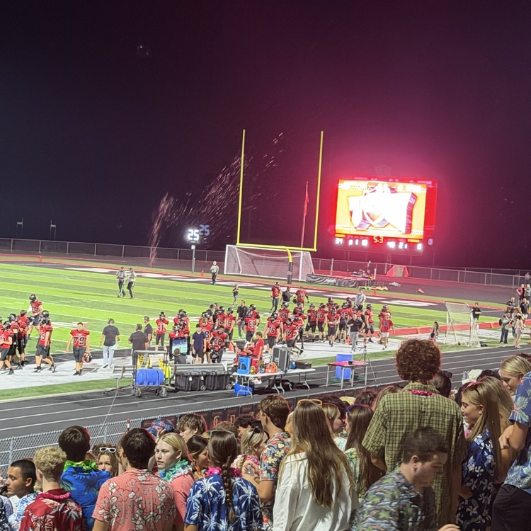 TriadHighSchool's tweet photo. Knights are ROLLING-Triad up 34-0 at the half vs. Sycamore! https://t.co/ykEc0RX9N6