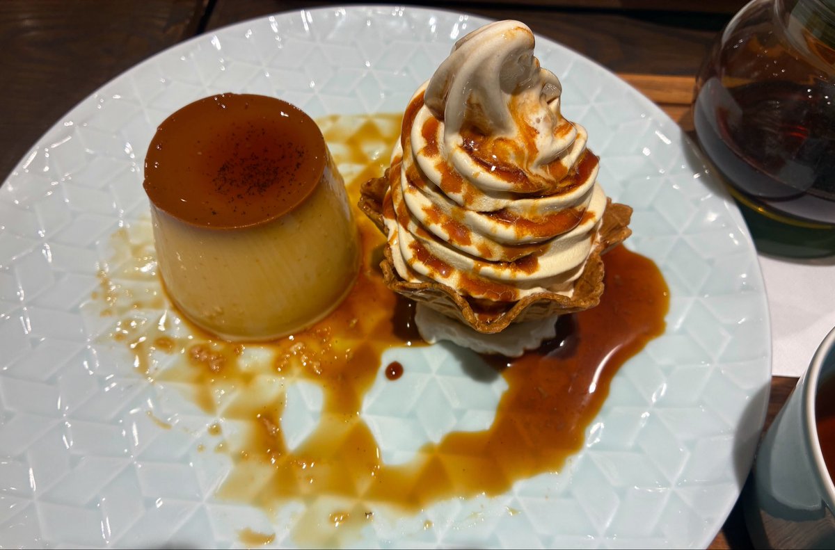jin6996's tweet photo. 昨日は初マーロウのプリンでした！甘さ控えめと固めでめっちゃ好みだった🍮 https://t.co/kep0JMcw8g