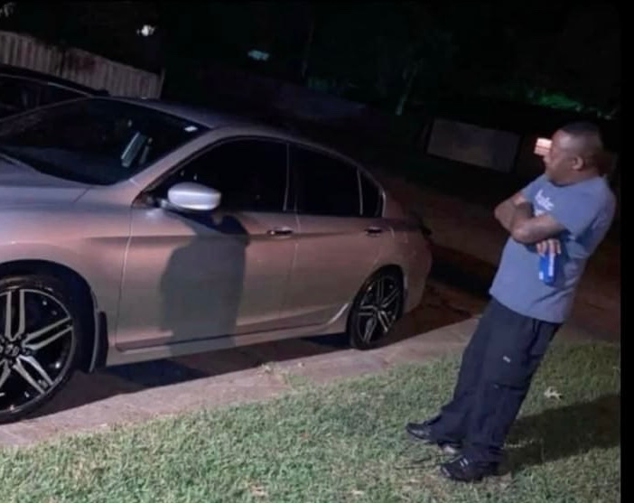 Reubenofenugu's tweet photo. Me at 2:00Am the day I bought my first car https://t.co/hHjznnJ6dR