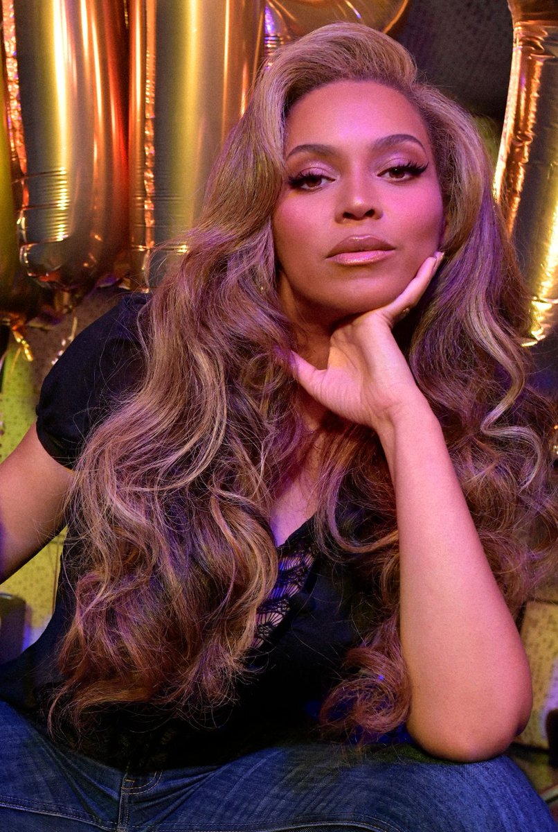 beyoncebrasil's tweet photo. BEYONCÉ GISELLE KNOWLES-CARTER ✨ https://t.co/8VgQBHKt6p