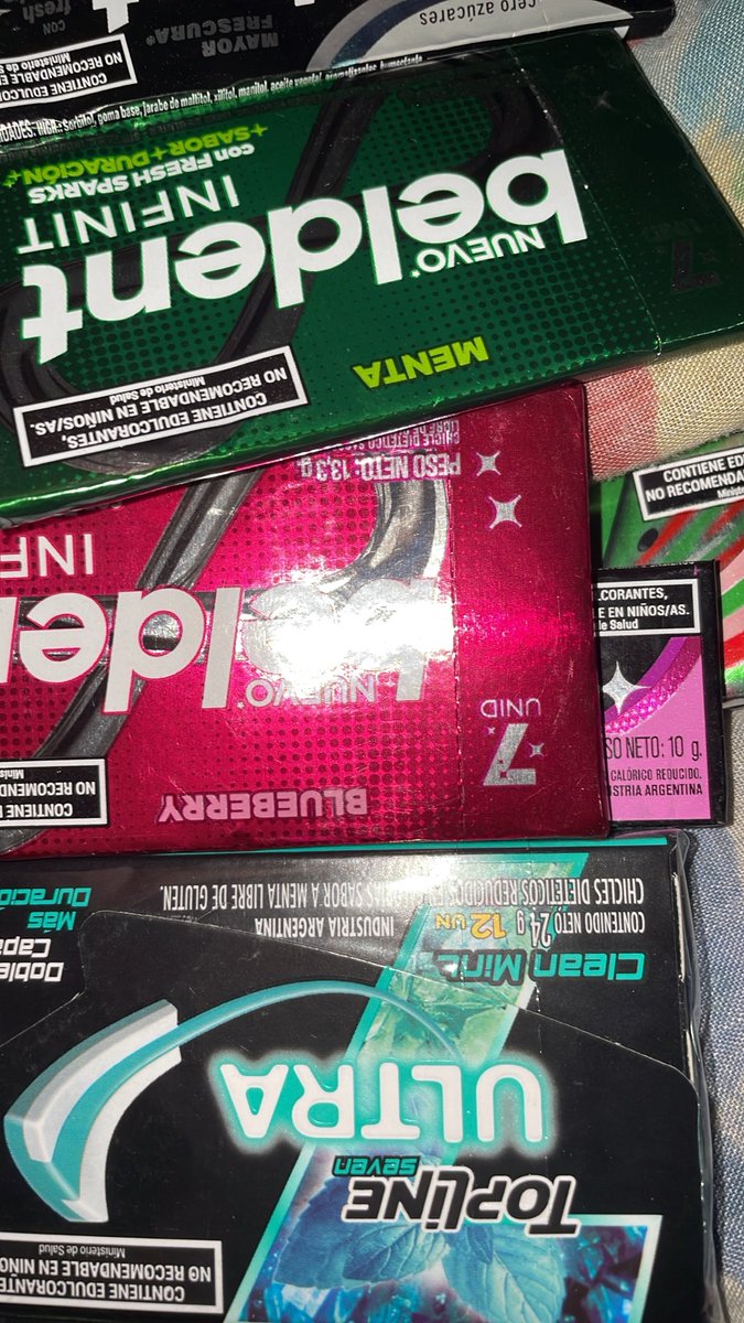 NickyDeFlorian's tweet photo. Hola los invito a enviarme (me compré 12 chicles) https://t.co/jXszOptpny