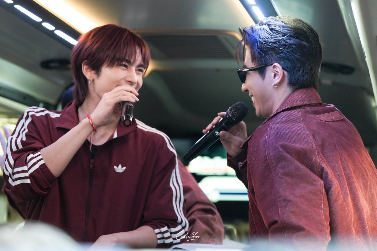 ornvim's tweet photo. กาแฟที่เสิร์ฟบนรถคันนี้ หวานนะคะ 😳

PERTHSANTA PEAK ROMANCE
#UltimateBrewcationxPS
#DaoCoffeeXPerthSanta https://t.co/o3n1oeLPPe