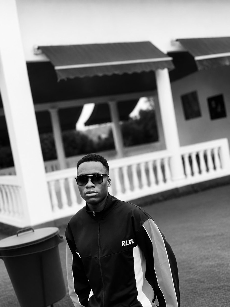 Vincekidnarz's tweet photo. Nfon palace Kumba.
HWK ❤️ https://t.co/s30SUMSmRs