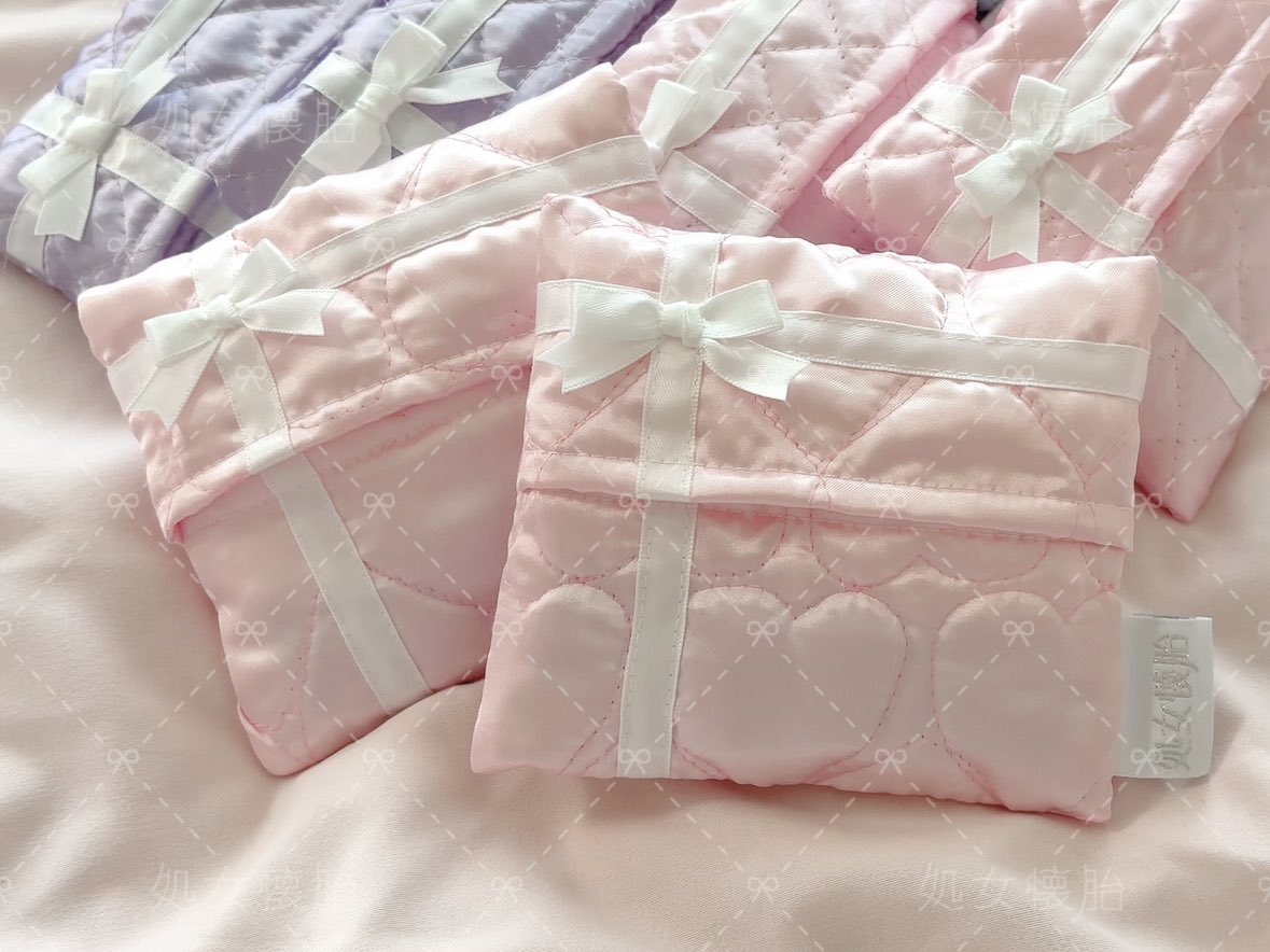 __VirginBirth's tweet photo. ✨9月26日〜27日 #カワクリ文化祭 in デザフェスギャラリー✨

処女懐胎の人気商品🩷イベント限定のハート柄ティッシュケース持っていきます🎀 https://t.co/24YLwpWtud