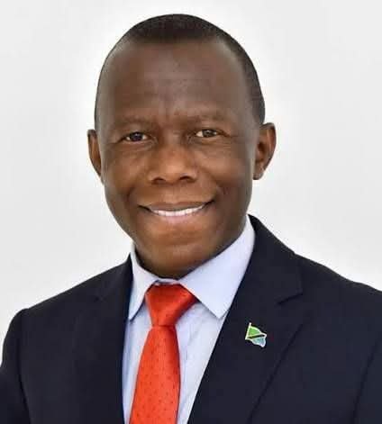 Legend_Mtikila's tweet photo. Hizi taarifa zinazoenea mitandaoni hasa  kule FB kwamba Balozi Polepole yupo Ukonga ni za kweli??

Maana mpaka Askofu Mwamakula kaipost.🤔 https://t.co/IgdG6Fu836