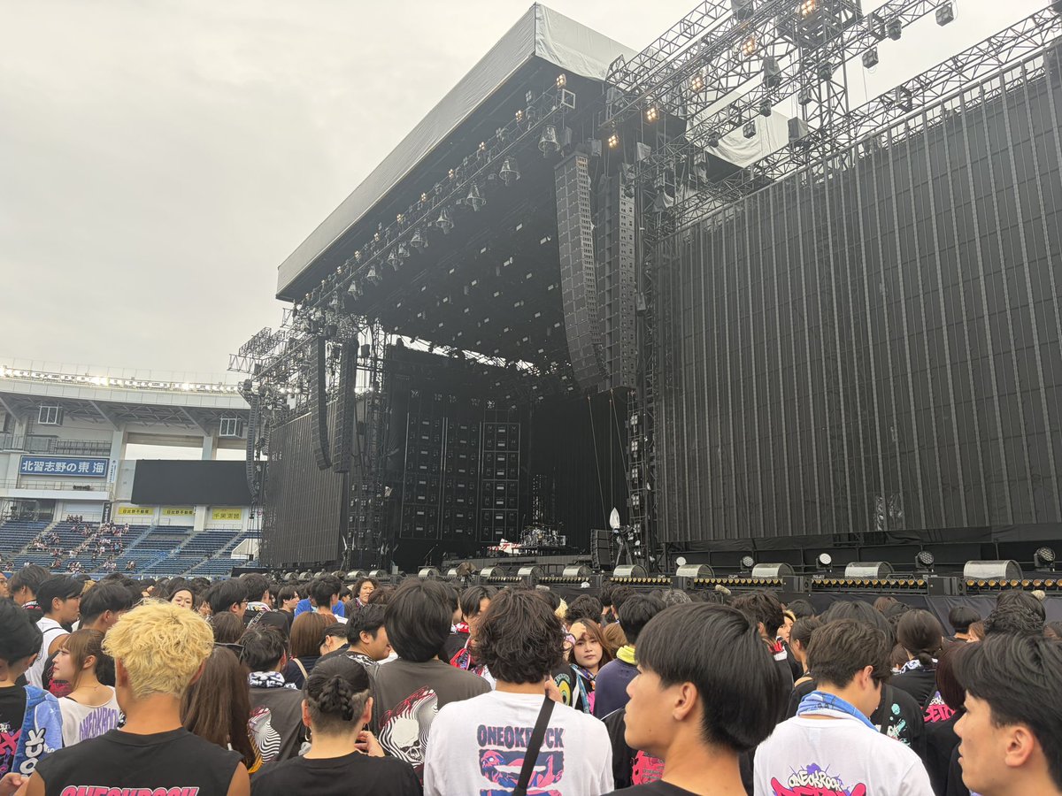 Q3pdoTf's tweet photo. 近すぎる！ https://t.co/SPsYuTWZzH