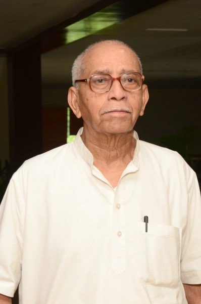 mukulkanitkar's tweet photo. https://t.co/Uqk0nBcqis
केवल संयोग नहीं पूर्ण भाव समर्पण है 
शिक्षक दिवस पर ही जन्म दिवस है
शिक्षकों के शिक्षक - सच्चे प्रचारक 🙏🏻 https://t.co/cwtAlDxpKy