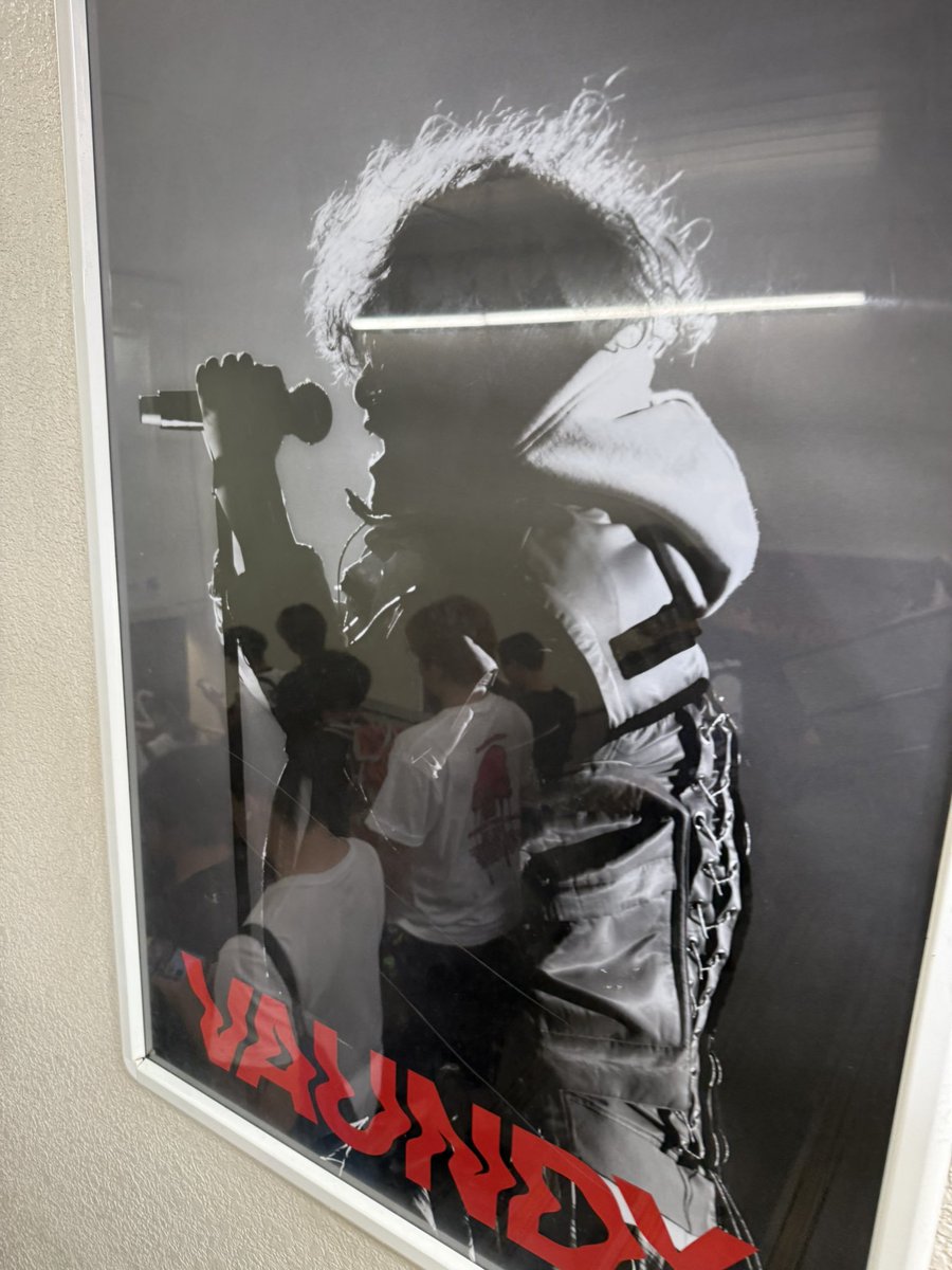 catchmyway's tweet photo. 無事に幕張メッセに到着！
ワンオク、VAUNDサポが大量にいる。笑
あと２時間 https://t.co/UBmR0tZB5t