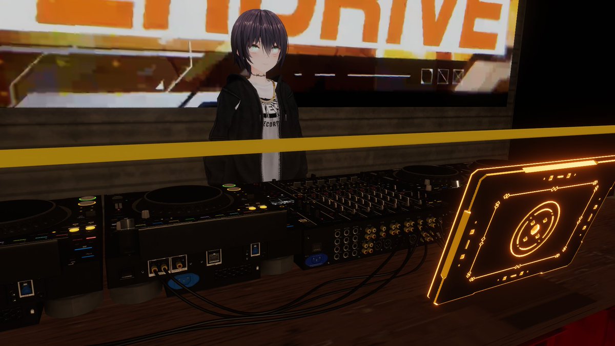 SeraAkai's tweet photo. velatix at VR_EGYPT Techno Day
velatix generated the scene of EGYPT to downtown of Koenji. Presented tracks were so cool and imaginary. It was enough to fascinate audience at VR_EGYPT. It is so nice to see the performance of velatix at this event. Awesome!
 #VETD https://t.co/u0J8iSzcQy