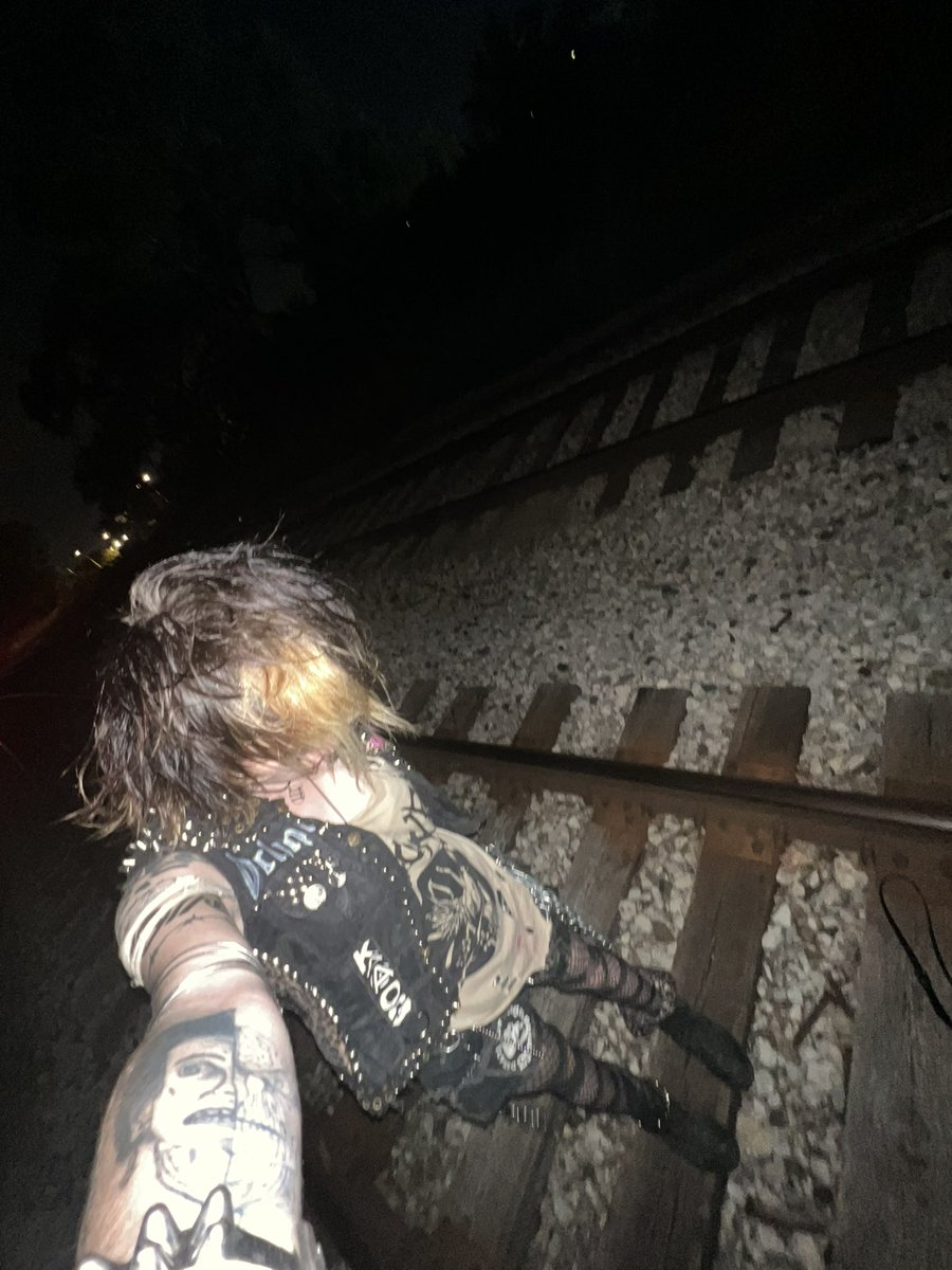 BunnyBallistick's tweet photo. 🚂 https://t.co/uzNzdGrHcU