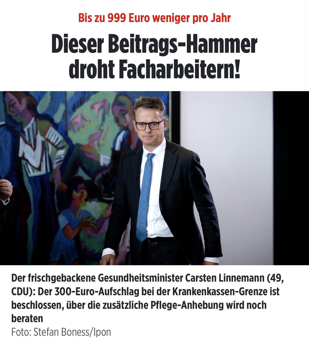 Georg_Pazderski's tweet photo. Arbeitnehmer 2027: bis zu 999 € weniger im Jahr – weil Pflege- und Krankenkasse explodieren.

Amir G. aus Syrien: nachts um 4 mit dem Rad durchs Viertel, brüllt Koranverse, lebt von Stütze. 

Lässt sich gerade für mehrere Tausend Euro die Zähne machen. Zahlt die Krankenkasse. Den KV-Beitrag übernimmt das Jobcenter, bezahlt von unseren Steuern.

Wie buchstabiert man eigentlich „Solidarität“?
