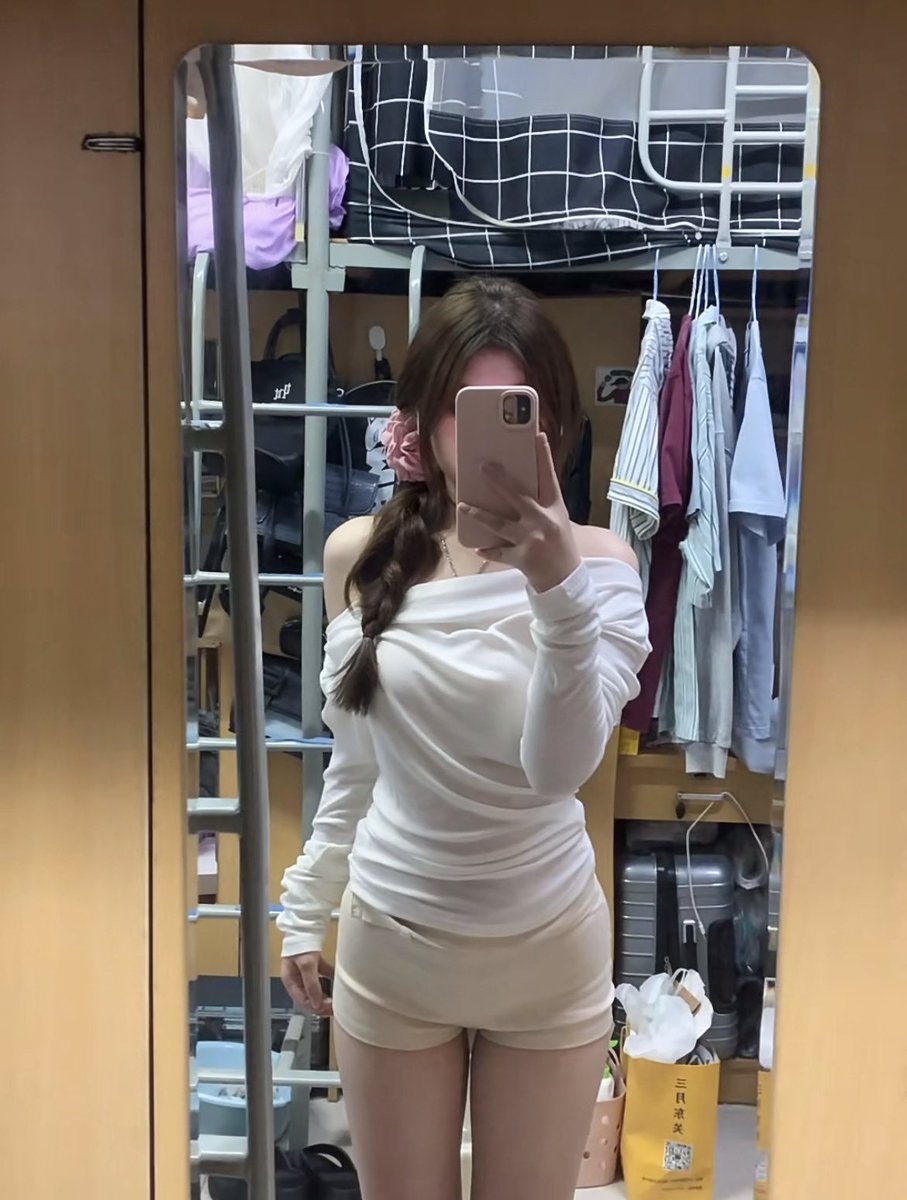 HetletKatherine's tweet photo. 我的大学生活 #南京 https://t.co/xCK9DtwyJT