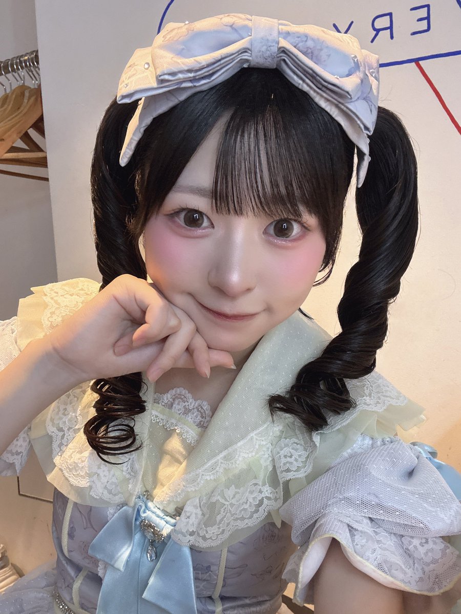 momo_KLM0306's tweet photo. 『α＋ presents 第2回合同壮行会』
ありがとうございました🩵
たのしかったー！！！♡♡

今日は、コロネツインᥬ👶🏻ᩤ
おいしそうでしょ、ふふ
いつものツインとまた違う感じで新鮮🎶
おいしかったです！！🧑‍🩰

 #カワラボメイツ #青島もも 
#アルファプラス さん  #あるぷす さん♡ https://t.co/4ntD4b2doF