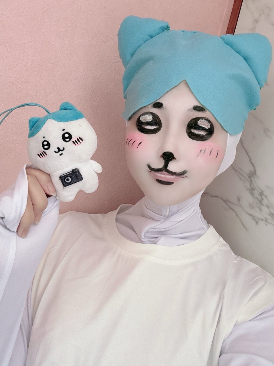 candy_mizuki_'s tweet photo. 見に来てね❕ハチワレのコスプレっ❕❕ https://t.co/gWaD5jRJtD