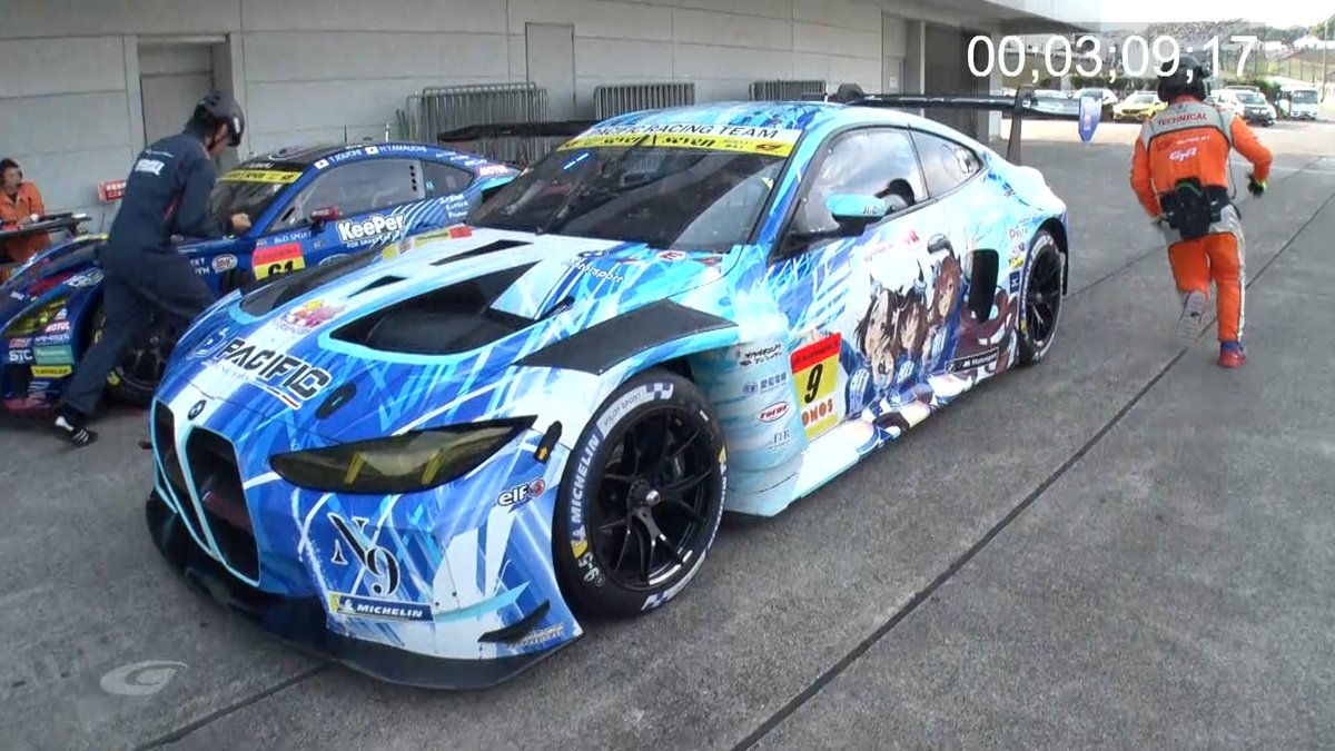 RACINGLABO's tweet photo. 今夜はSUPER GT 第５戦鈴鹿３００クラス！
予選ではPACIFIC ウマ娘 NAC BMWが初のポールポジションを獲得。鈴鹿で大逃げを見せ悲願の初優勝なるか？ 　それとも予選３位、鈴鹿と相性が良いスバルBRZなどライバル達の逆襲なるか？灼熱の鈴鹿決戦の結末は？
#RACINGLABO #SUPERGT #sosotakei #ウマ娘 https://t.co/T4fmR13h8t