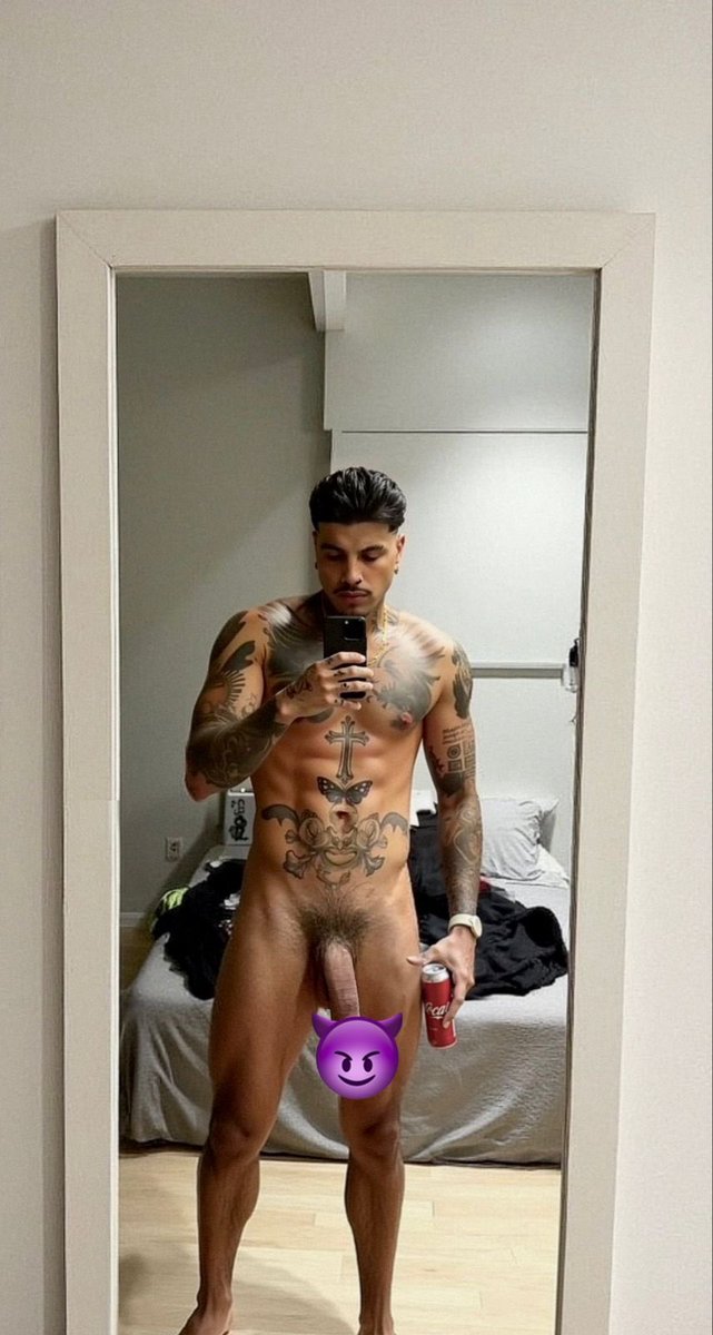 payano_Then's tweet photo. Pero rauw está rico 👅😅😅 https://t.co/zWpLUglKnB