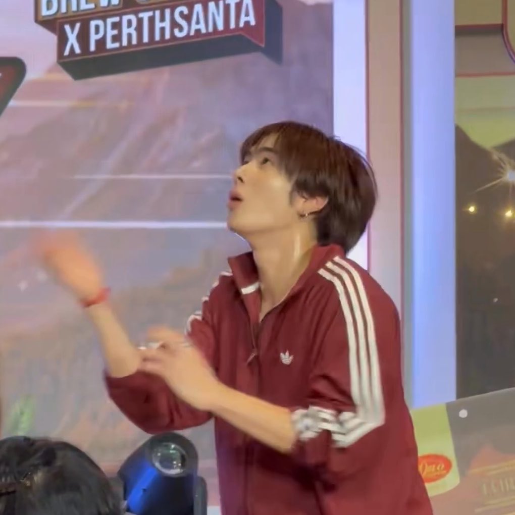 pwithane_'s tweet photo. ยัยนี่ตกใจค่ดน่ารักกก😭😭😭😭😭😭😭😭😭😭😭😭😭😭😭😭😭😭😭😭😭😭😭😭😭

PERTHSANTA PEAK ROMANCE

#UltimateBrewcationxPS
#DaoCoffeeXPerthSanta https://t.co/P5D0CI5F4X