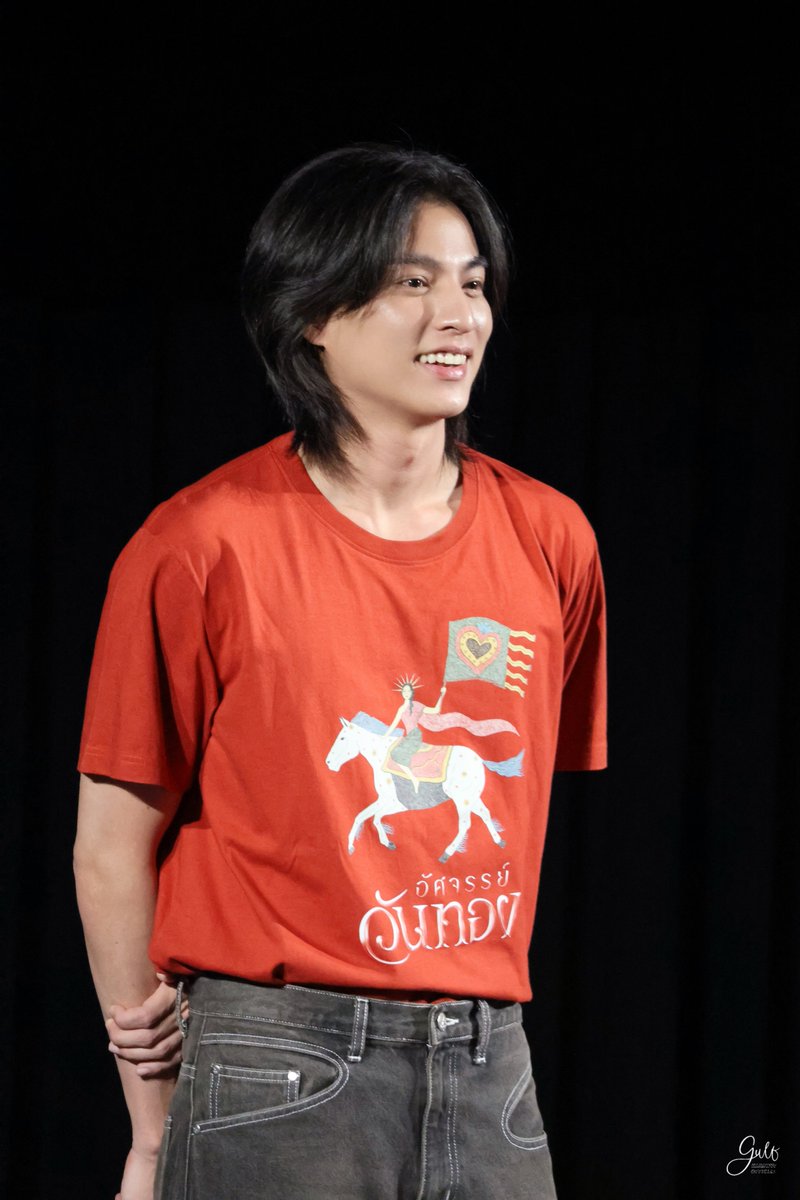 Gulfkanawutofc's tweet photo. ขุนช้างหล่อละมุนขึ้นในทุกวันเลยค่า

GULF X IN THE NAME OF LOVE ROADSHOW
#อัศจรรย์วันทองxกลัฟ
#GulfKanawut​
#อัศจรรย์วันทอง https://t.co/bLoRRxaiiA
