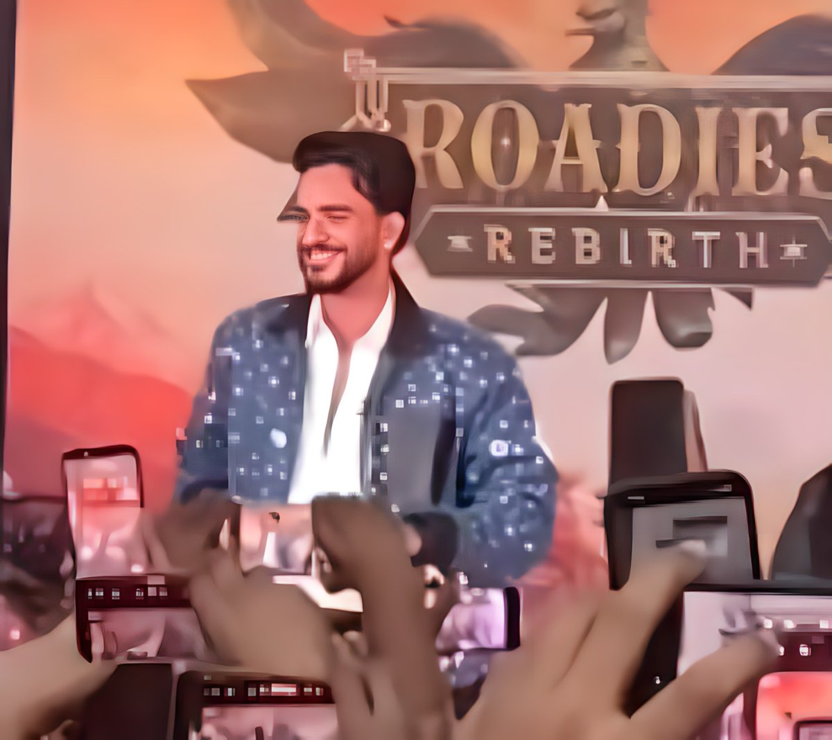 SubhamAgga5749's tweet photo. @AbhishekMalhan4 in Roadies😭🔥

WOW New Show ,New Vibe😛🙌

#AbhishekMalhan #RoadiesRebirth https://t.co/8zNx81eJcS