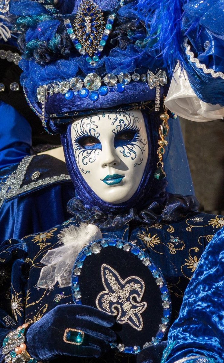 archive09_jpeg's tweet photo. Venice Carnival beauty. https://t.co/SWNvIfpIXm