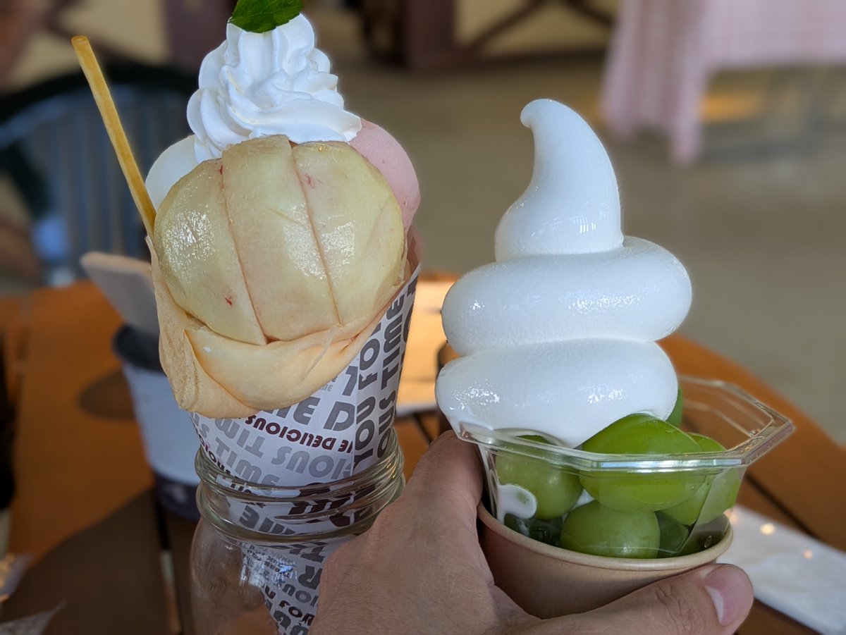 hakomatsu's tweet photo. ピーチクレープ🍑 https://t.co/P5GCSe2s5g