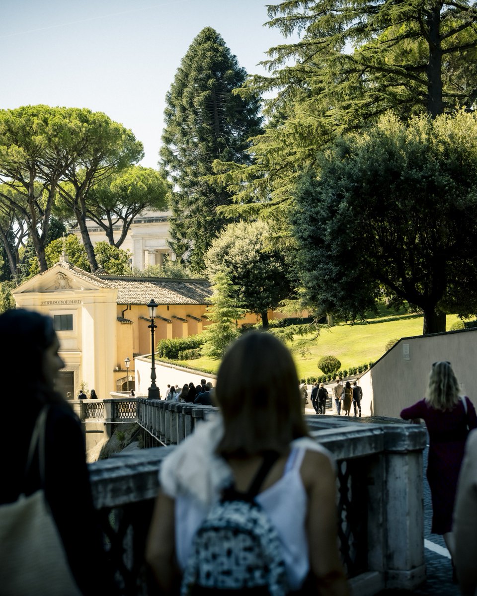MunSecConf's tweet photo. Day 1️⃣ of the #MSC_MYL Annual Meeting in Rome 🇮🇹

From a visit to the Vatican, and an exchange with Archbishop Paul Richard Gallagher, to roundtable discussions on diverse global challenges—a packed first day for our Munich Young Leaders. 🌍 https://t.co/E8uF1w9QWO