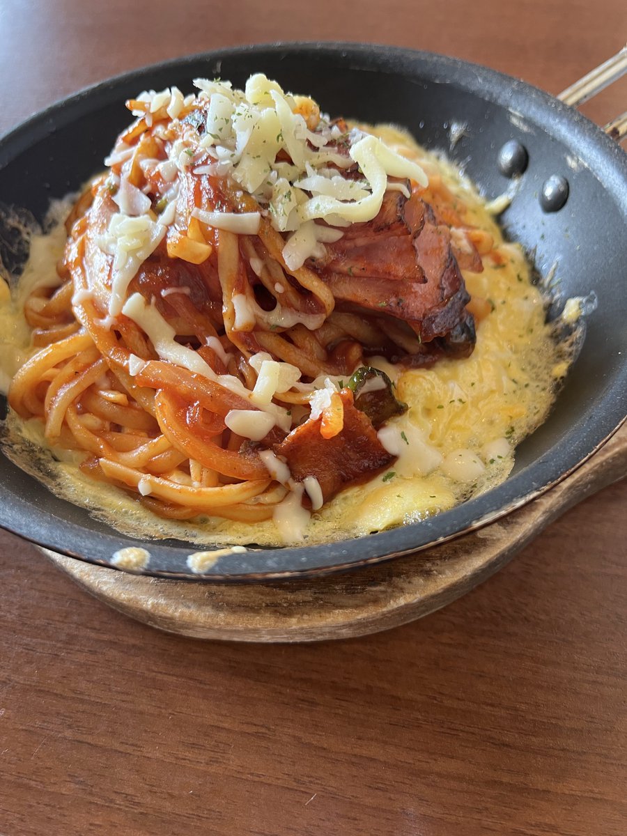 340c328no's tweet photo. 【本日の昼飯】
マリオパスタさんの焼きナポリタンでした。
美味しかったです😋😋😋 https://t.co/XIzZwsnxhk