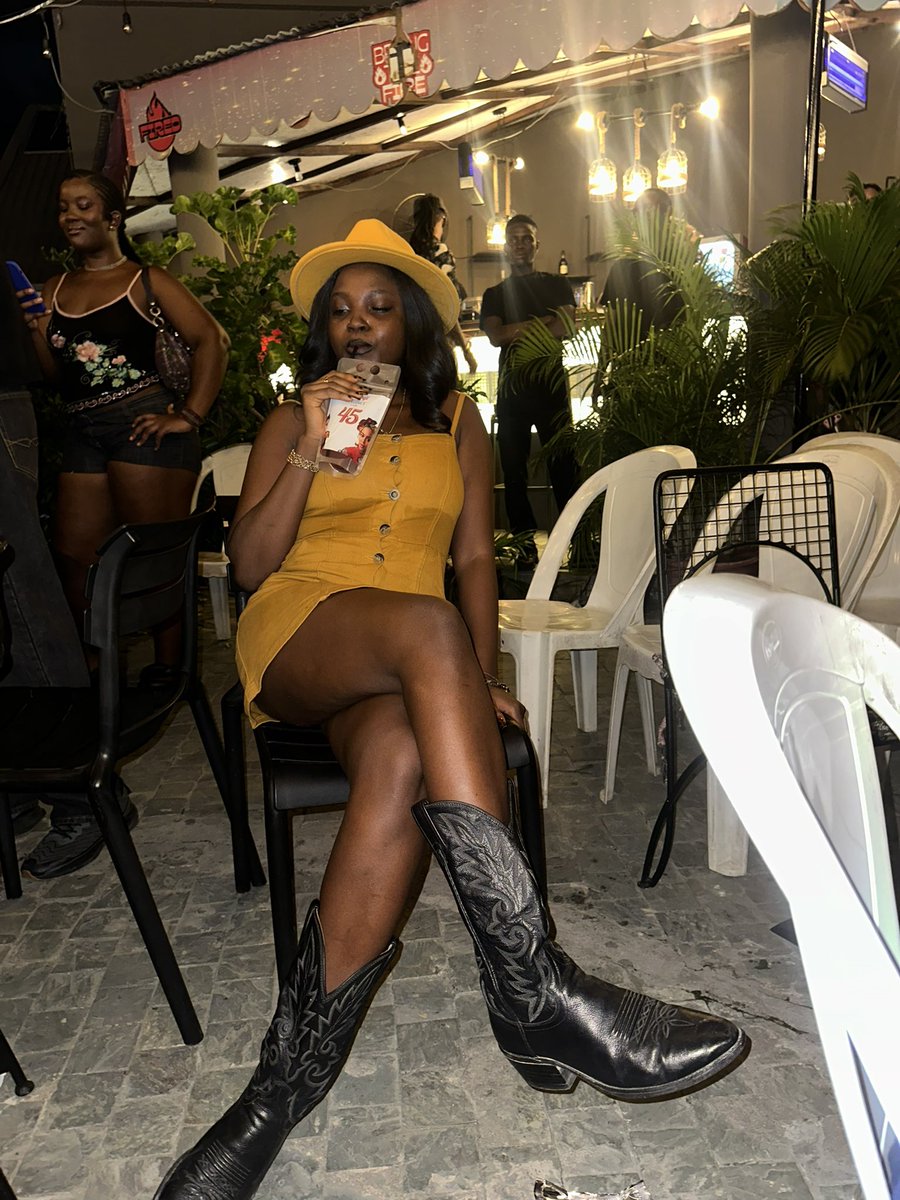 Sarah_fayo's tweet photo. How I showed up for Beyonce @45 at Fired and Iced🤭🙂‍↕️
A time was had ngl🥹😭 I wanna do this again and again 
Thank you @imoteda 
#HappyBirthdayBeyoncé #beyonceat45 https://t.co/BZArFlQasx