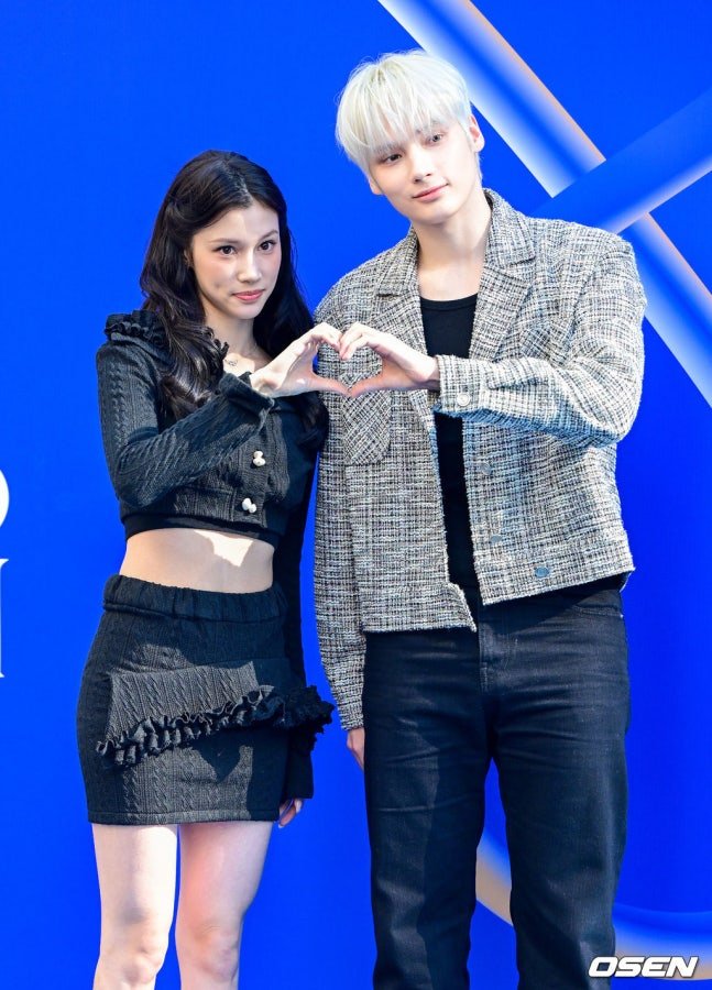 TXTintl_twt's tweet photo. #HUENINGKAI at the Seoul Fashion Week 2027 Spring-Summer Blue Carpet - Media Photo Collection

HUENINGKAI STUNS AT SEOUL FASHION WEEK 2027 S/S
#HUENINGKAIxSFW27SS https://t.co/otLDSl6gA2