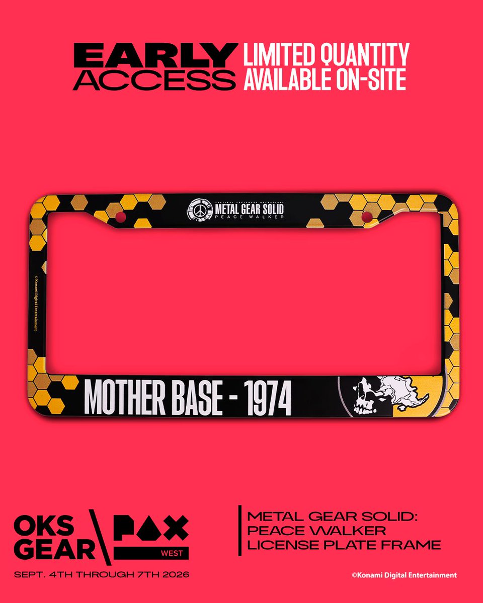 HEITAIs's tweet photo. アメリカのゲームイベント"PAX"で海外のコナミグッズ販売を行っているOKS GEARのメタルギアの新商品を見たのですが

先日発表されたネコ用のダンボール以外にビッグボスのベレー帽と眼帯のセットや、車のナンバープレートに取り付けるMGS4やMGSPWのフレームなど日本には無いグッズが販売されるんですね https://t.co/ujYfH2dUX6