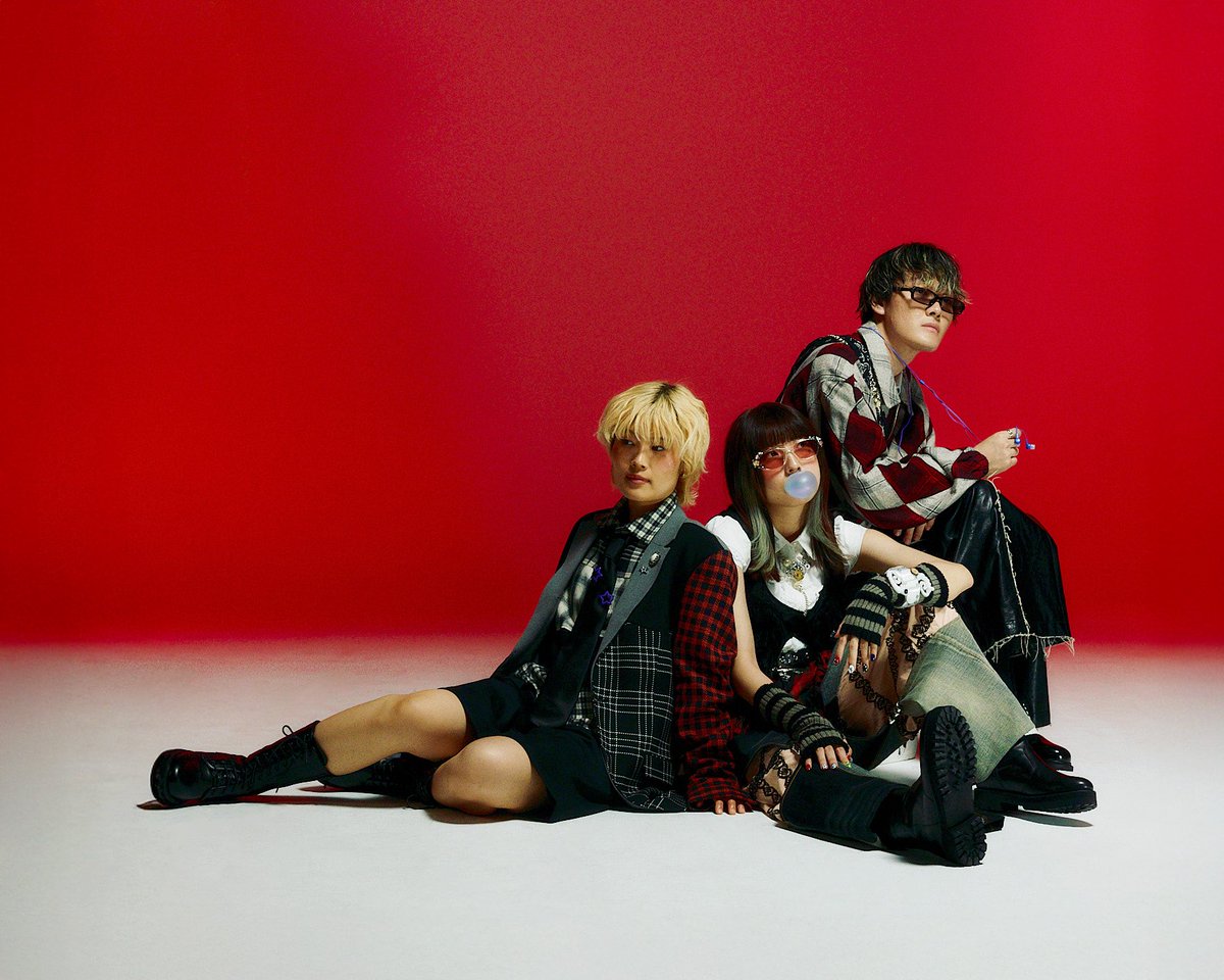 AbspannOfficial's tweet photo. BIG NEWS🎥

◤◢◤◢◤◢◤◢◤◢◤◢  

Abspann 1st Single
「放課後bitter blue」

テレ朝ドラマ「デス（青春）ゲーム」
#山﨑天 （#櫻坂46）さん初主演ドラマ
主題歌に決定🍿🎬

🎧 今夜0:00 配信リリース
🎥 今夜0:30 ドラマ初回

◤◢◤◢◤◢◤◢◤◢◤◢

@dramadaisakusen 
#青春デスゲーム https://t.co/PlW5Ro7D7M