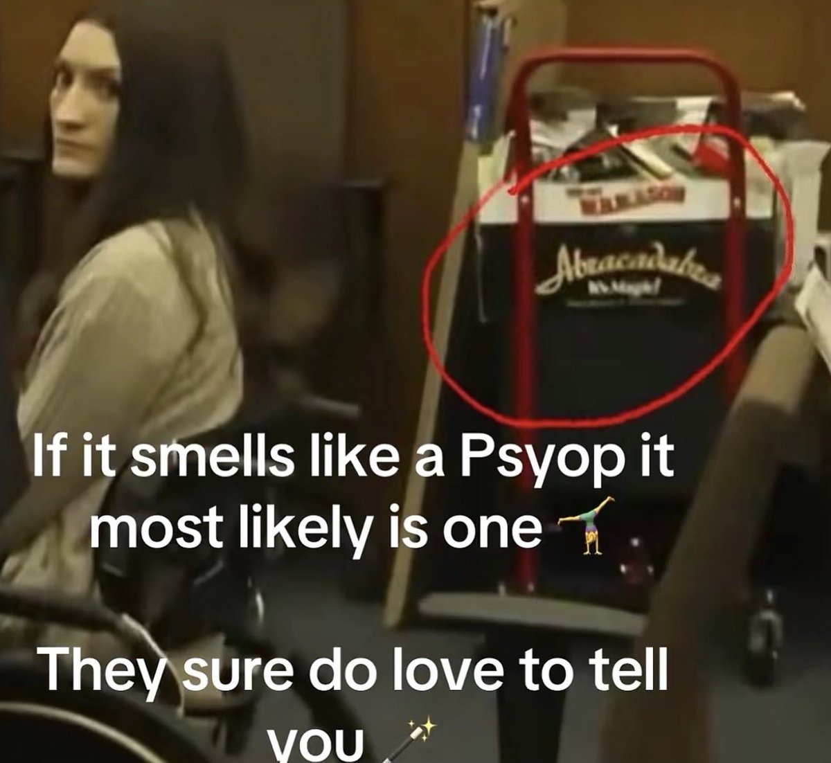 Vision4theBlind's tweet photo. From the Lindsay Clancy case

Mason above the word Abracadabra https://t.co/2X7zjqZlu6