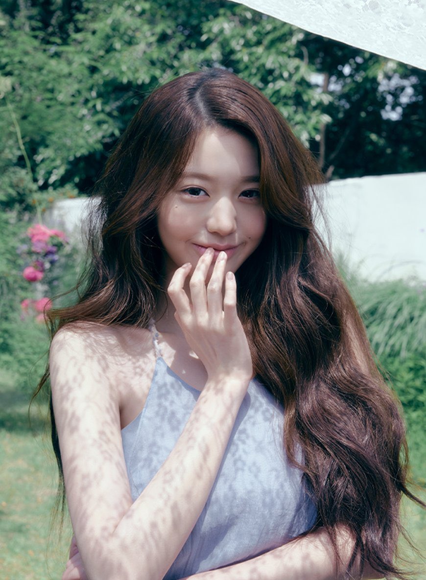 luvwy04's tweet photo. 여름이었다............... https://t.co/02QzvXSejl
