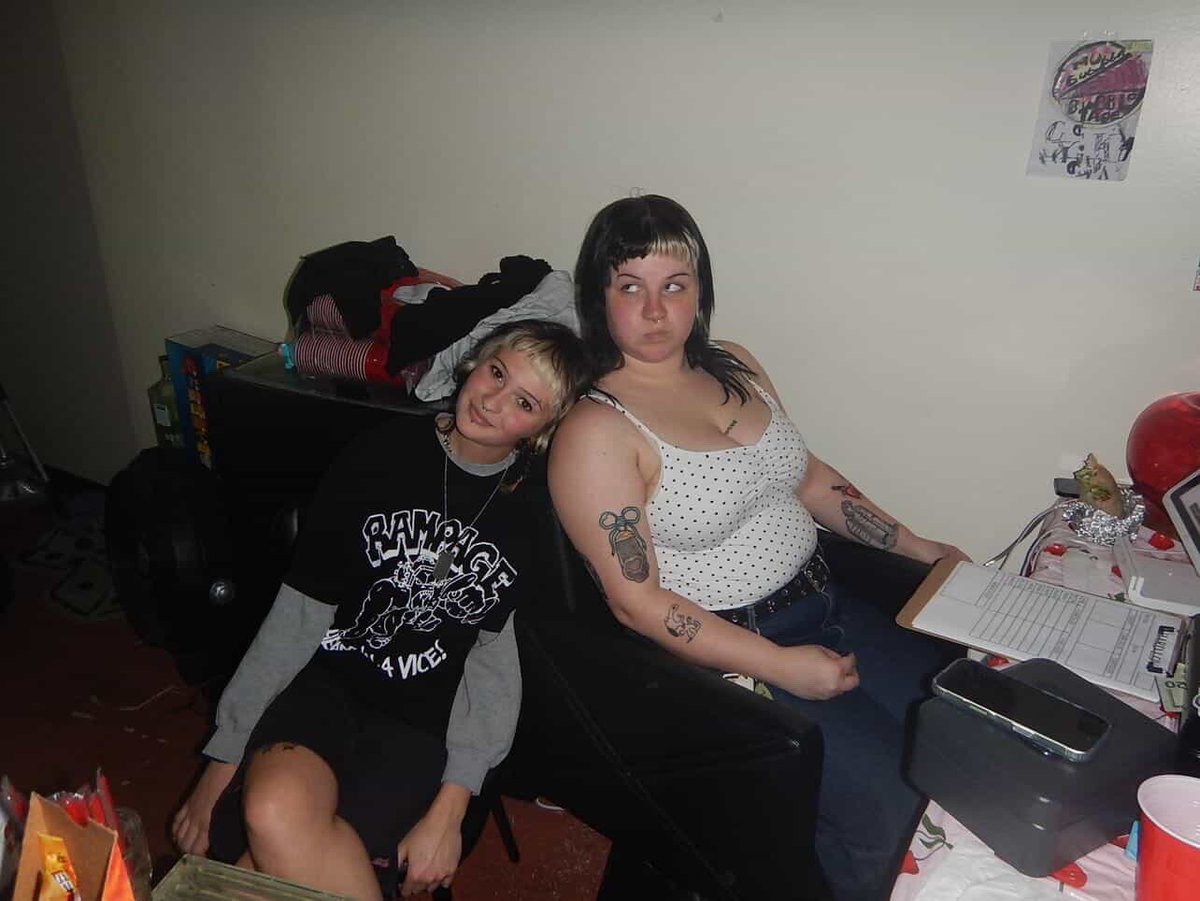 aprilsituation's tweet photo. very proud of step but i wanted to glaze my best friend because i am so proud of her and seeing her accomplish everything that she does brings so much joy to my little heart. i love you alana @xfacethefactsx
last slide i was apart of the gang vocals i just wanted to flex on yall https://t.co/859Q1ho6FE