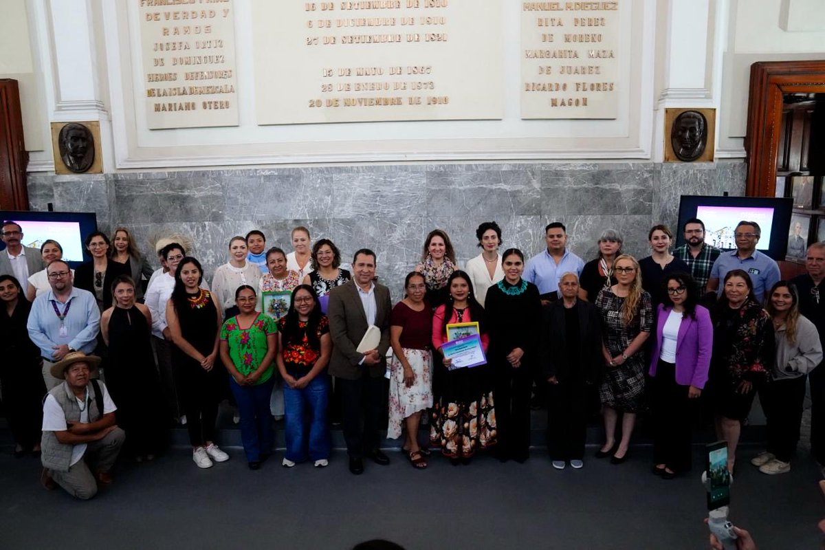RitaBellLpz's tweet photo. ✨ Con la Mtra. Dianna Montoya y la Mgda. Gloria Ángeles Cruz dialogamos sobre los avances de las mujeres indígenas y afromexicanas, y los retos para hacer efectivos sus derechos. Gracias al @iepcjalisco por abrir estos espacios de reflexión. https://t.co/9AYRScTlQy