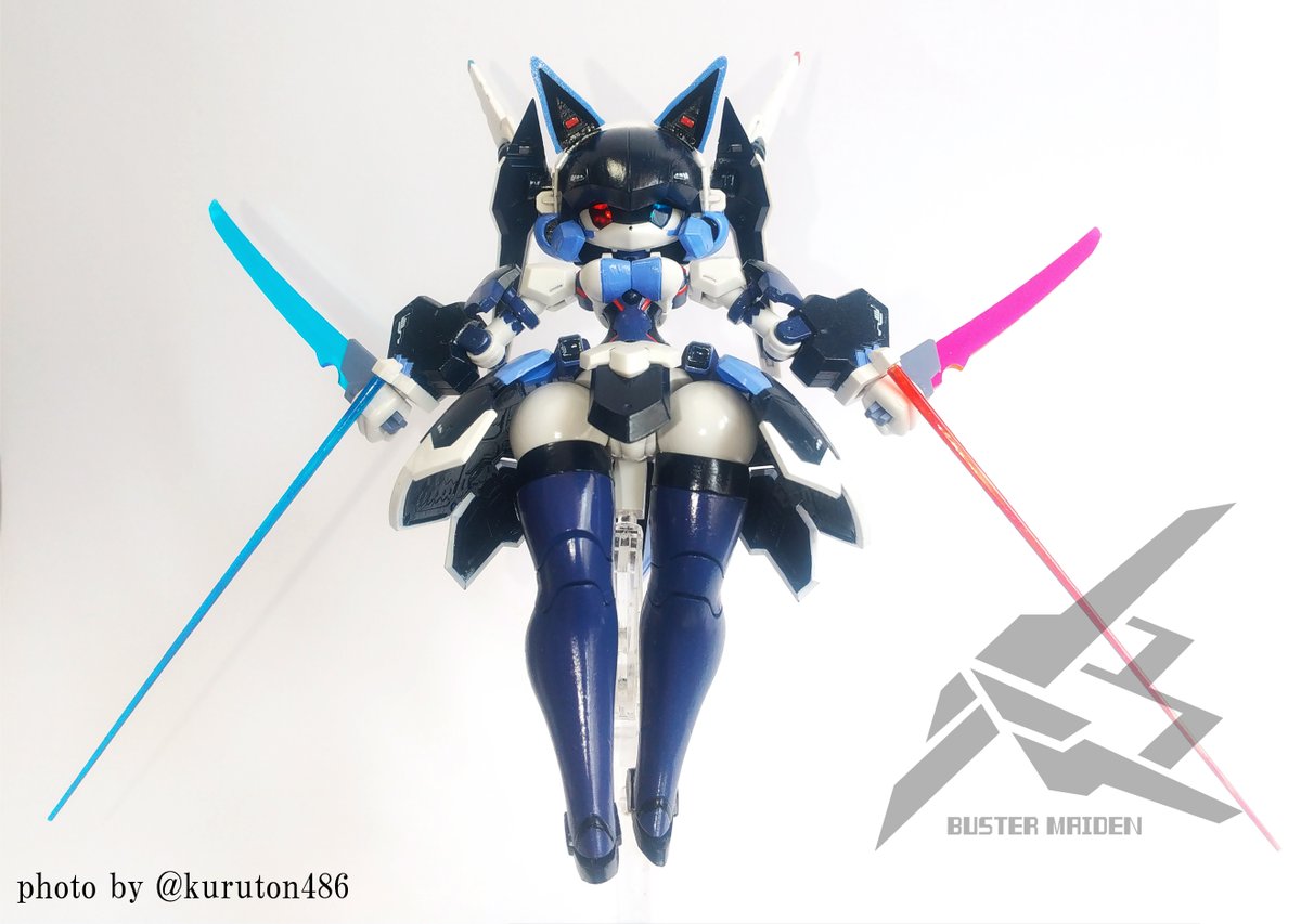 kuruton486's tweet photo. 爆誕！オッドアイメカケモバスターメイデン🦊
頭部横パーツの先端を使ってメカケモ耳に
刀と尻尾は30Ｍシリーズから拝借 https://t.co/BDhs49AzRg